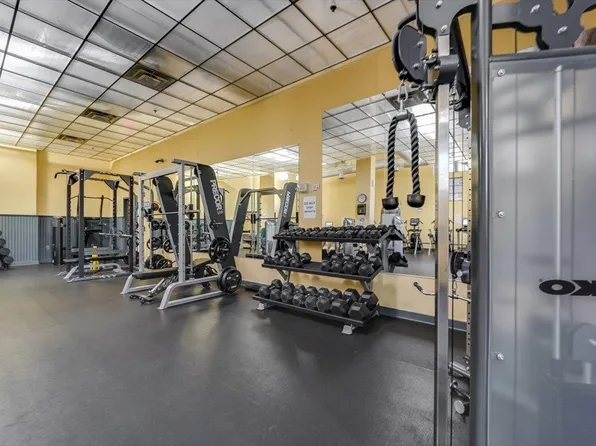 186 Wayne Street image 12 of 35