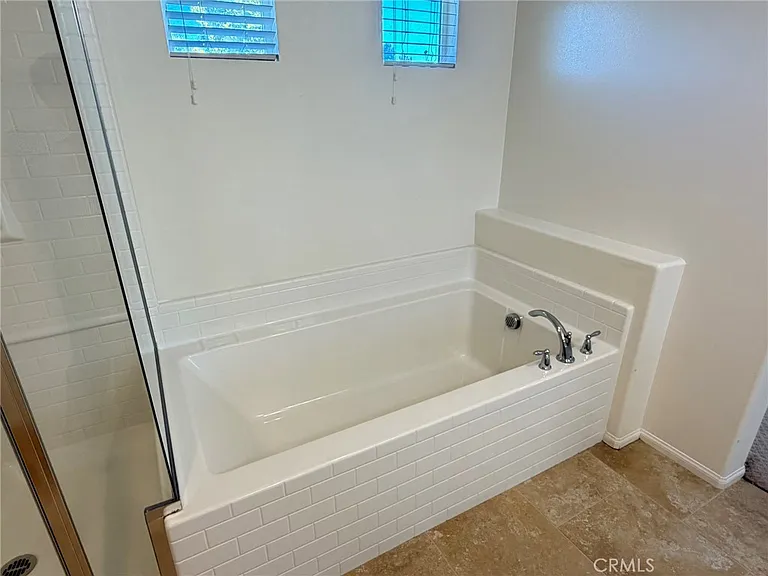 42688 Azure St — Photo 26