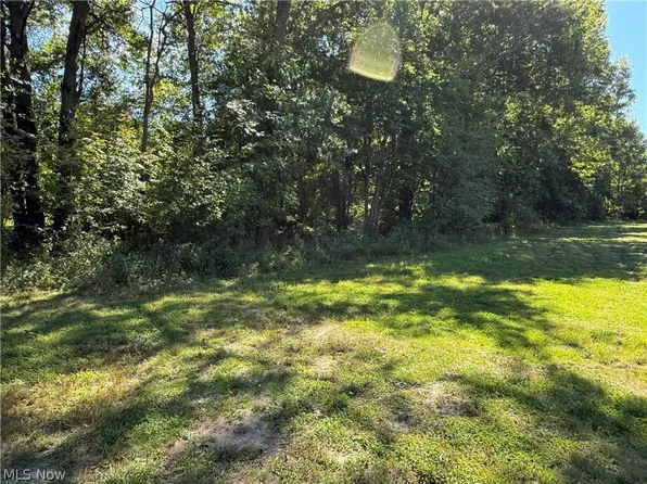 Country Pl, Grafton, OH 44044
