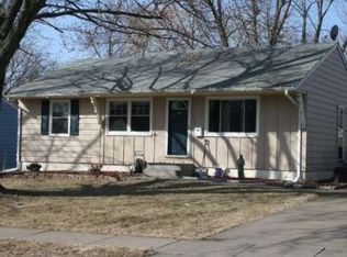 3174 S Hampton Dr, Bettendorf, IA