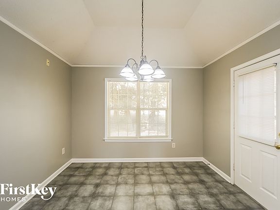 4th image of 7209 Heritage Oak Dr