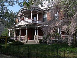 2nd image of 22 N Pennsylvania St