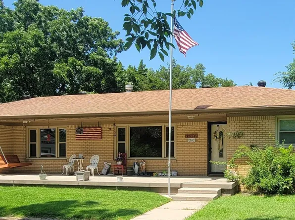 6722 E 103rd St S, Mulvane, KS 67110