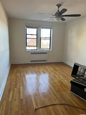 Rented by Alex Tembelis, LREB | media 19