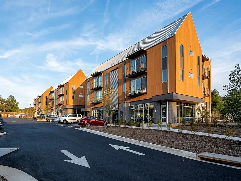 Riverside Village Apartments — Photo 22