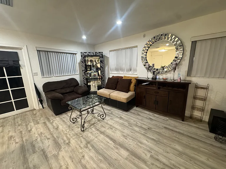 3510 SW 122nd Ave — Photo 3