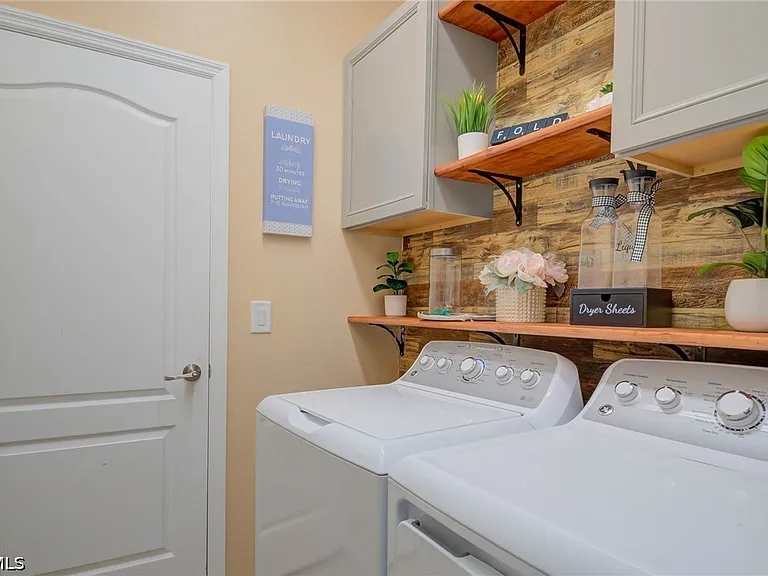 3652 E Hampton Cir — Photo 20