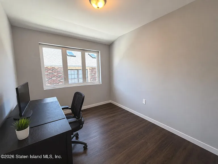 2981 Hylan Blvd — Photo 18