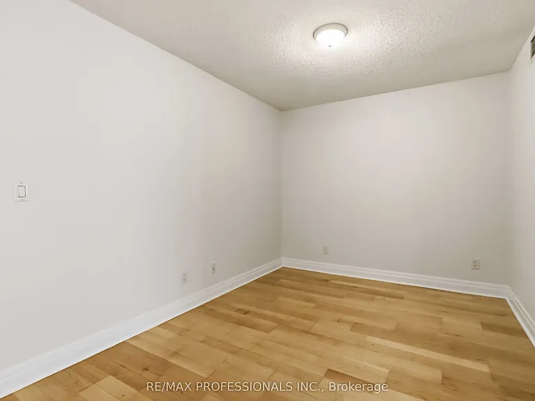 2121 Lake Shore Blvd W #607 — Photo 6