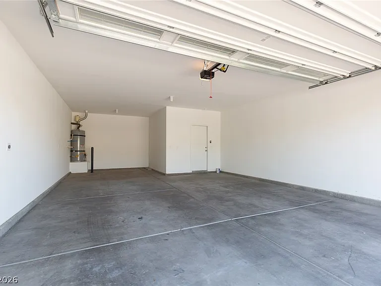 1639 Dire Wolf Ave — Photo 38