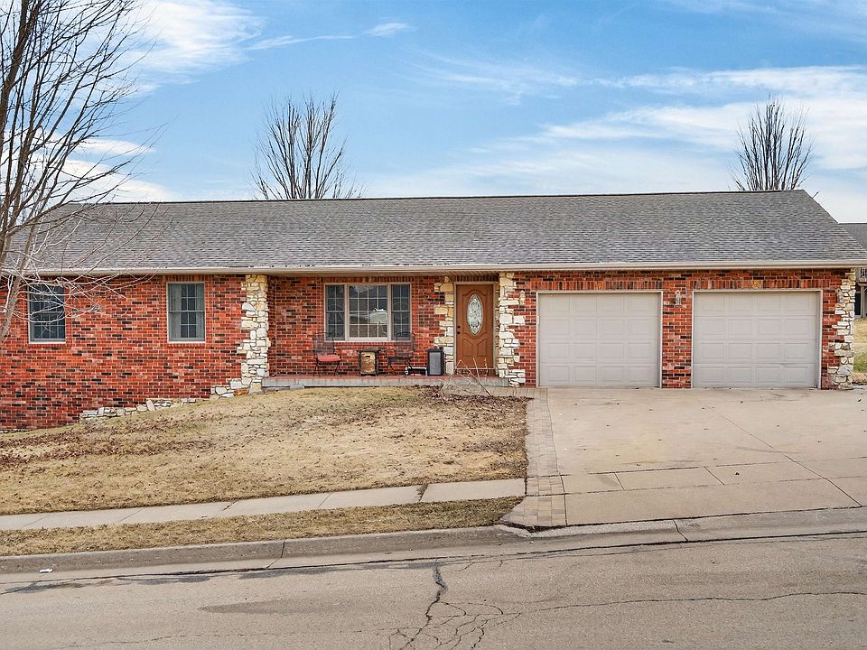 1st image of 628 Baja Dr