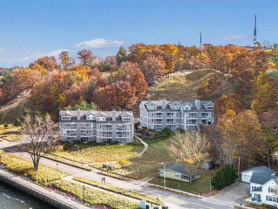 1st image of 810 S Harbor Dr Unit 19
