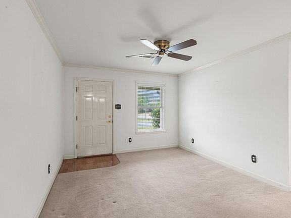 5th image of 101 Nemours Ct