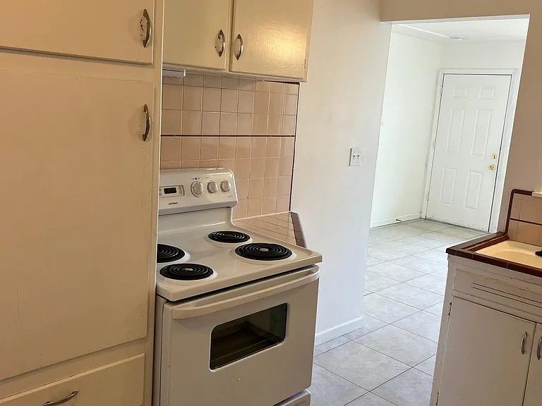 Another side of kitchen