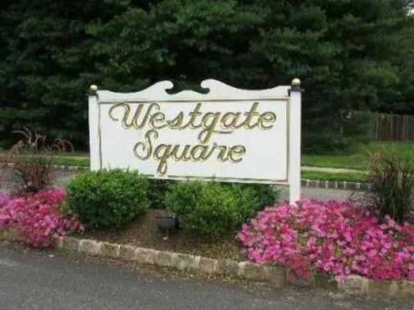 478 Westgate Dr, Edison, NJ 08820