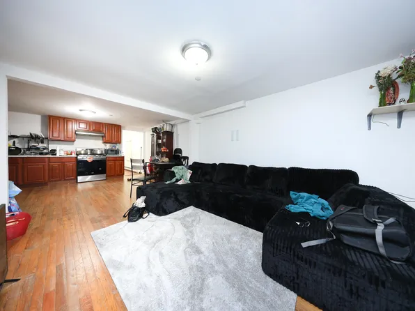 76 Simonson Avenue image 3 of 21