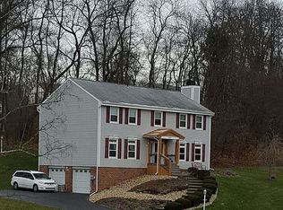2525 Country Side Ln, Wexford, PA