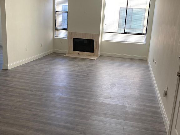 3rd image of 6938 Laurel Canyon Blvd Unit 311
