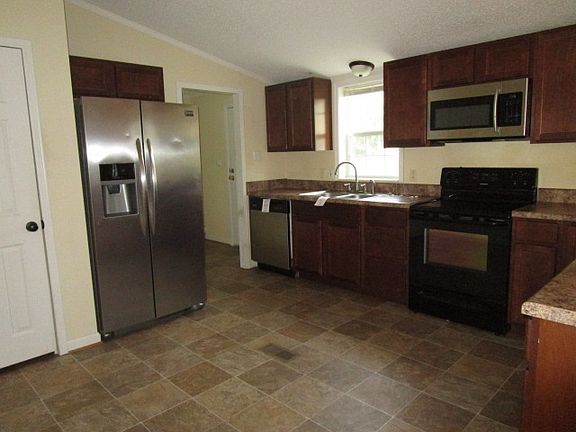 4th image of 11 Tisbrook Dr