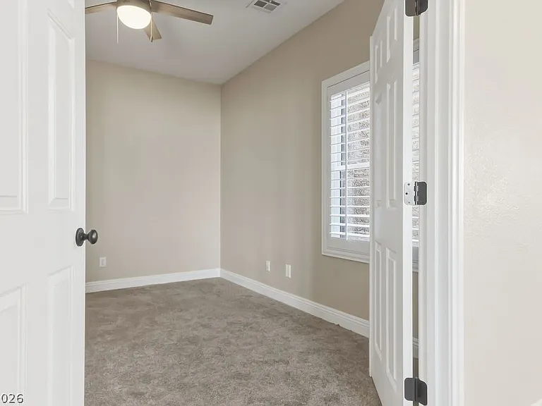 11209 Dell Cliffs Ct — Photo 10