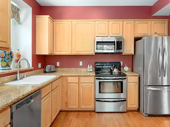 4th image of 268 Blue Bonnet Ln #223