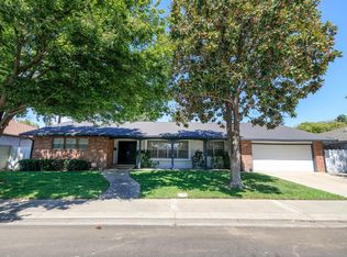 405 Roxbury Ln, Modesto, CA 95350