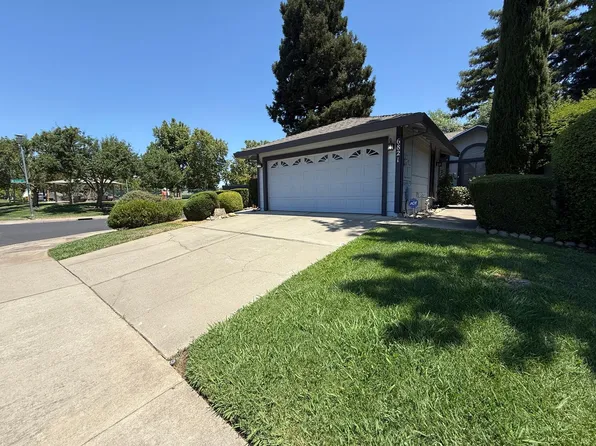 6821 Springmont Dr, Elk Grove, CA 95758