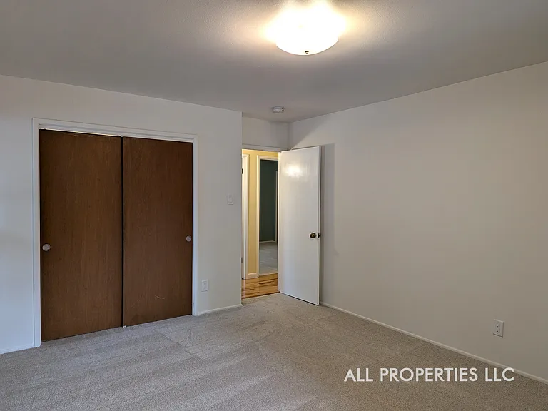 6905 E Hillside Pl — Photo 33