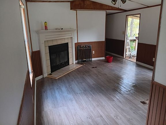 3rd image of 6324 Bucknell Ave