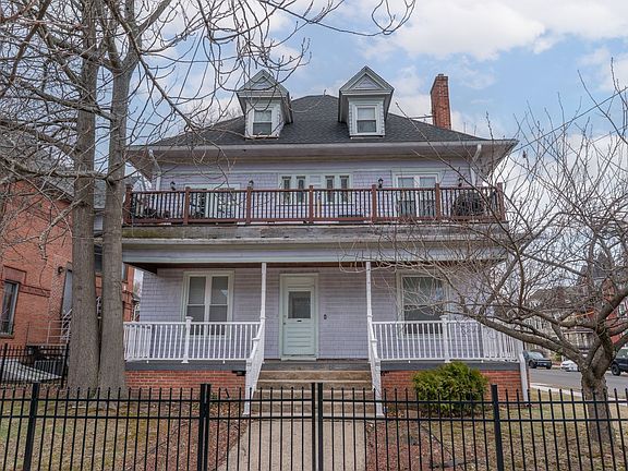 2nd image of 80 Dwight St #2