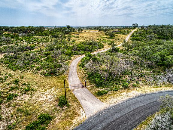 2nd image of 3044 County Road 2615 LOT 3&4