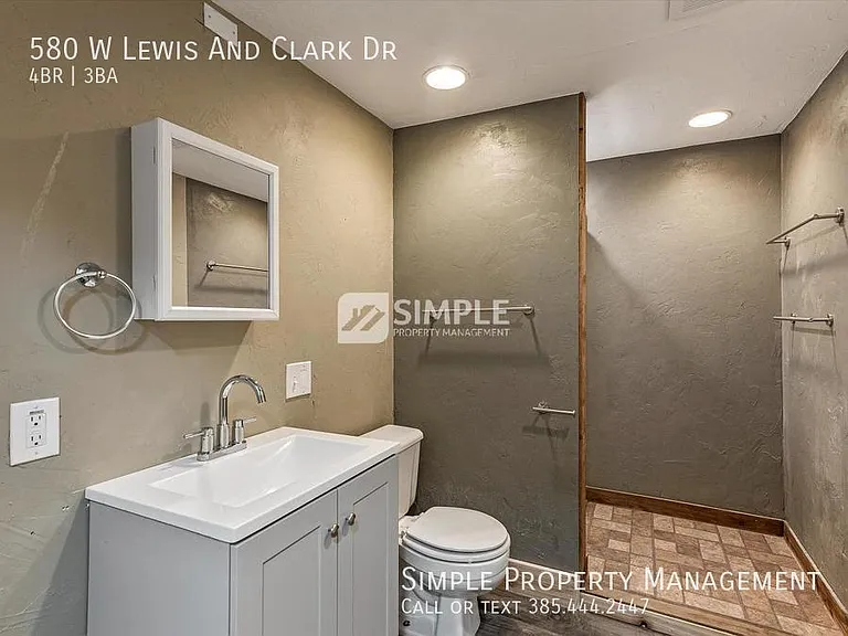 580 W Lewis And Clark Dr — Photo 25