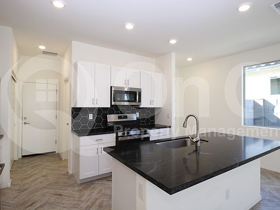 3rd image of 13133 N 146th Ln