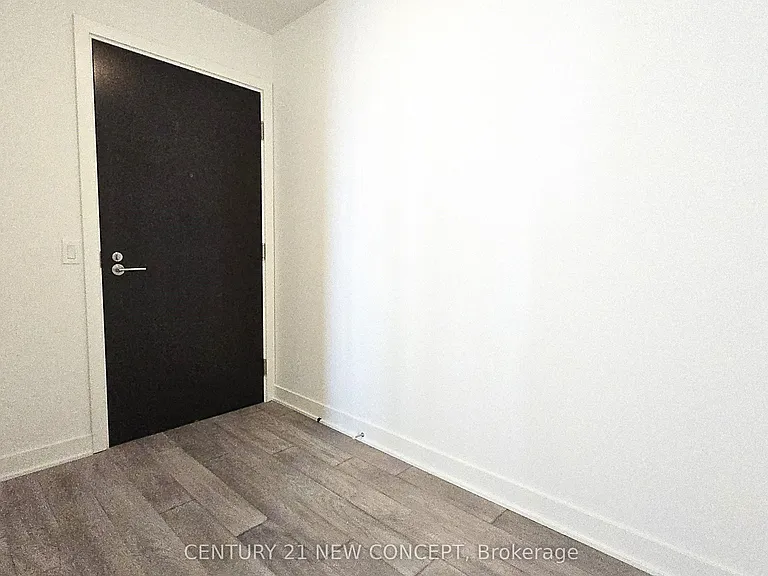 11 Yorkville Ave #5602 — Photo 4