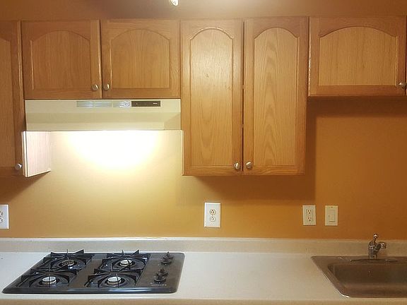 2nd Kitchen Basement 