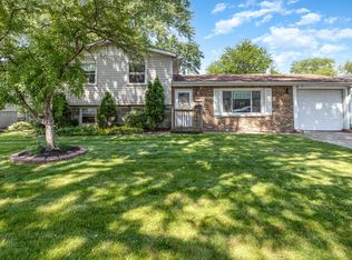 1034 N Wheeler St, Griffith, IN 46319