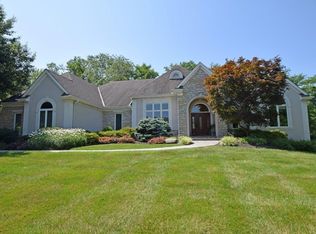 6886 Heritage Club Dr, Mason, OH 45040