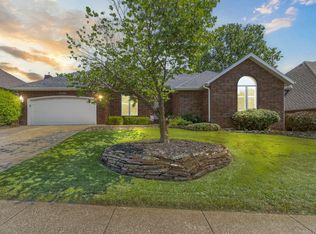 2149 E Richmond St, Springfield, MO 65804