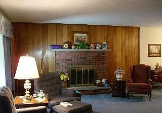 2nd image of 220 Hickory Rd