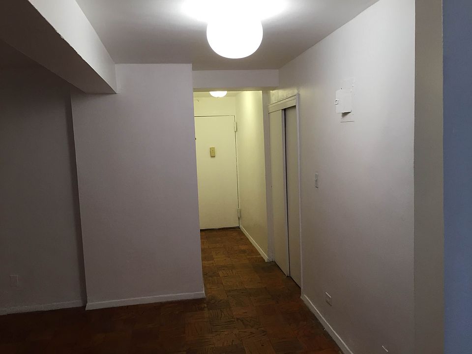 2nd image of 3240 Riverdale Ave APT 2C