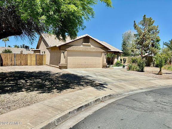 3rd image of 838 N OWL Drive