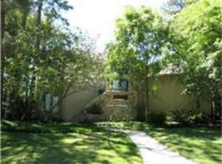 3 Hillside View Pl, Spring, TX 77381