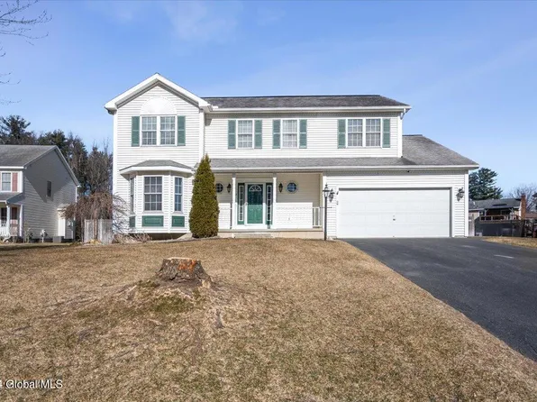 19 Sarah Court, Colonie, NY 12205