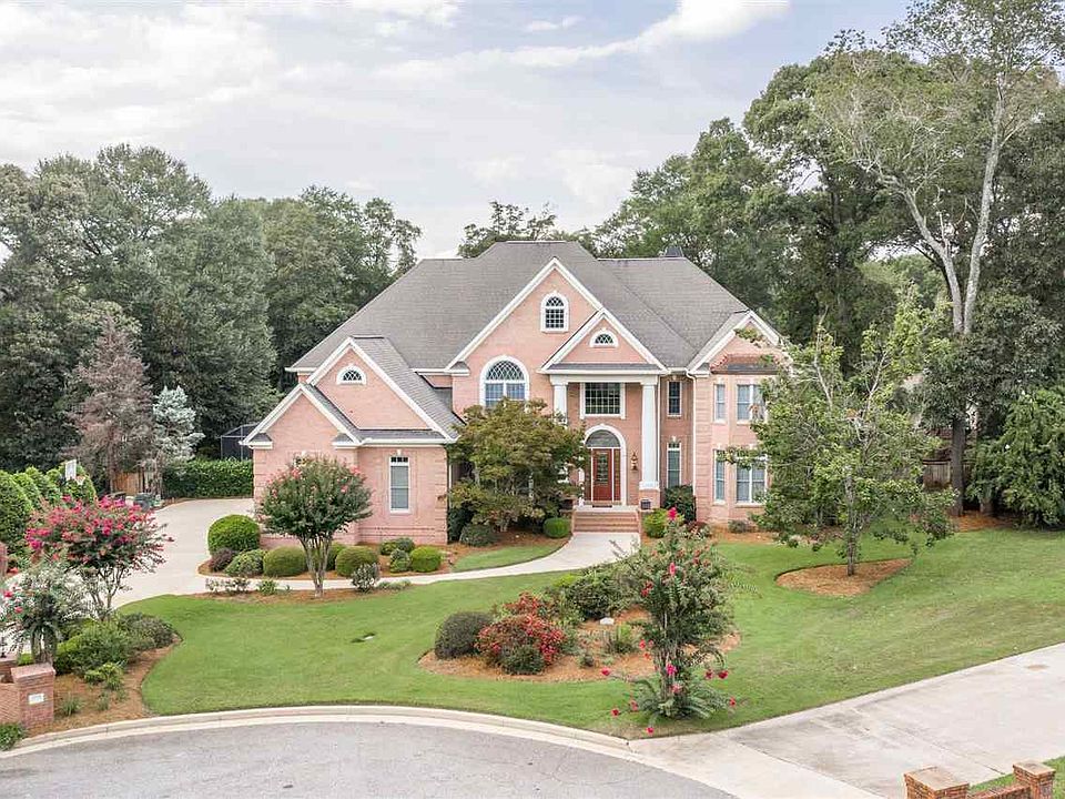1st image of 109 River Valley Ct