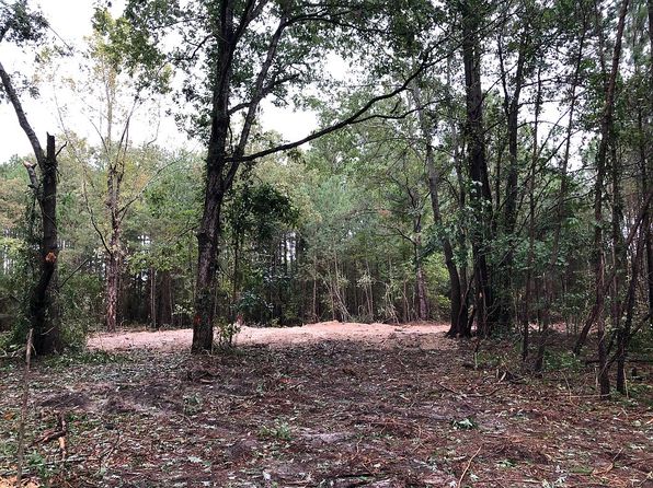 700 Slocomb Rd, Fayetteville, NC 28311