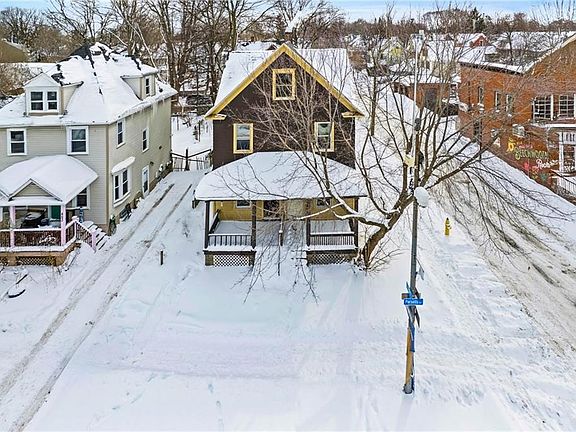 4th image of 459 Parsells Ave