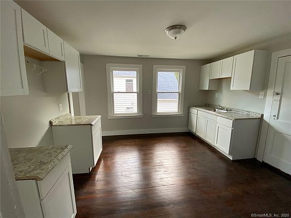 5th image of 66 Goodyear St #3