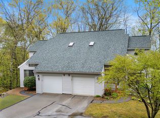 50 Overlook Dr, Atkinson, NH 03811