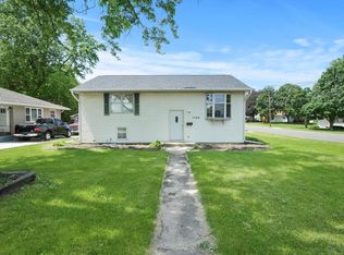 1133 N Madison St, Woodstock, IL 60098