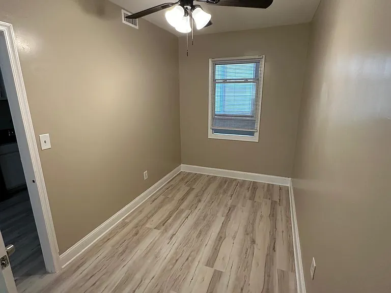 1720 R St SE #3 — Photo 4